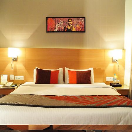 皮姆普里心灵空间酒店 Pimpri-Chinchwad 外观 照片