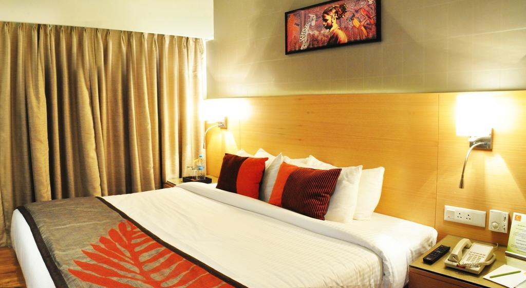 皮姆普里心灵空间酒店 Pimpri-Chinchwad 客房 照片